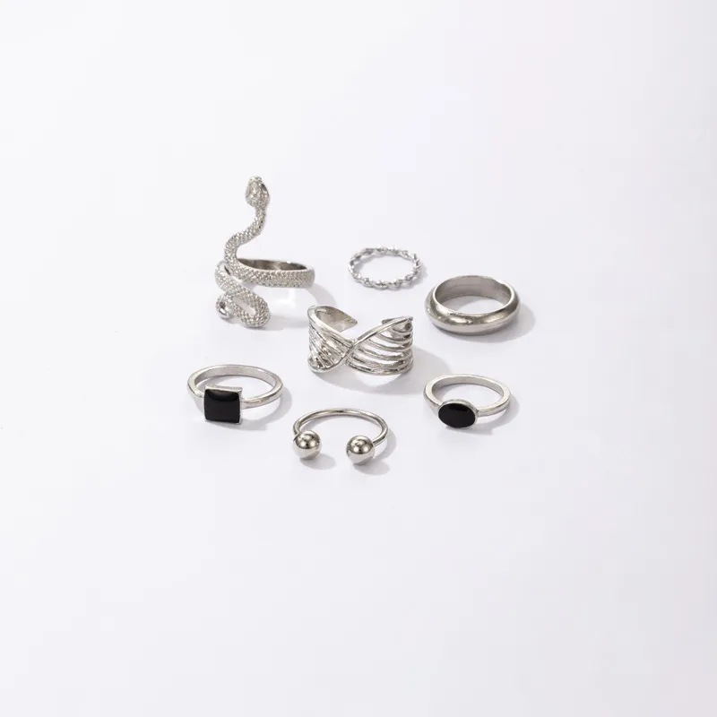 Snake Zodiac Twist Ring Set