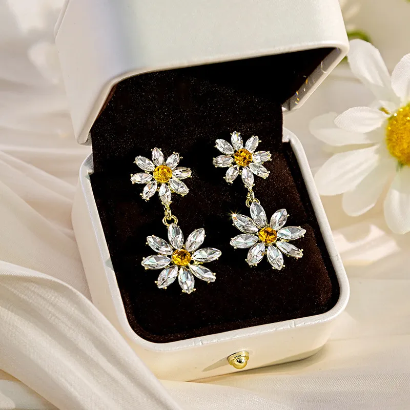 Simple Flower Zircon Inlay Drop Earrings